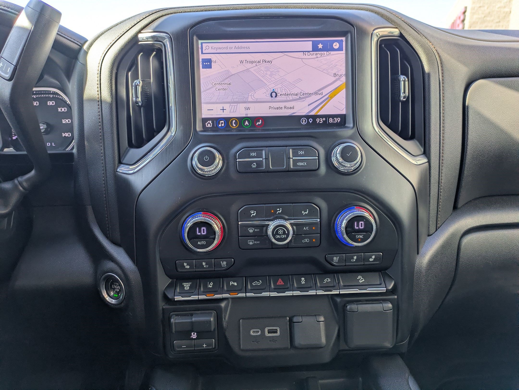 Used 2023 GMC Sierra 3500 AT4 w/ AT4 Preferred Package AWD/4WD image 22