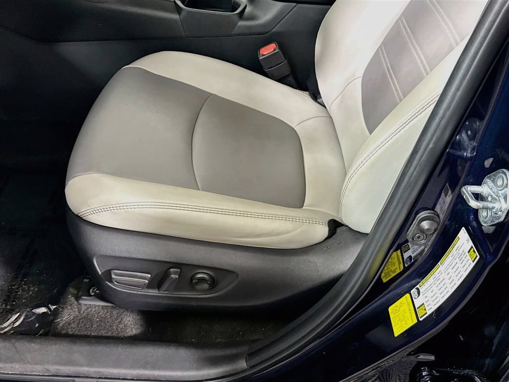 Certified 2023 Toyota RAV4 XLE Premium AWD/4WD image 26