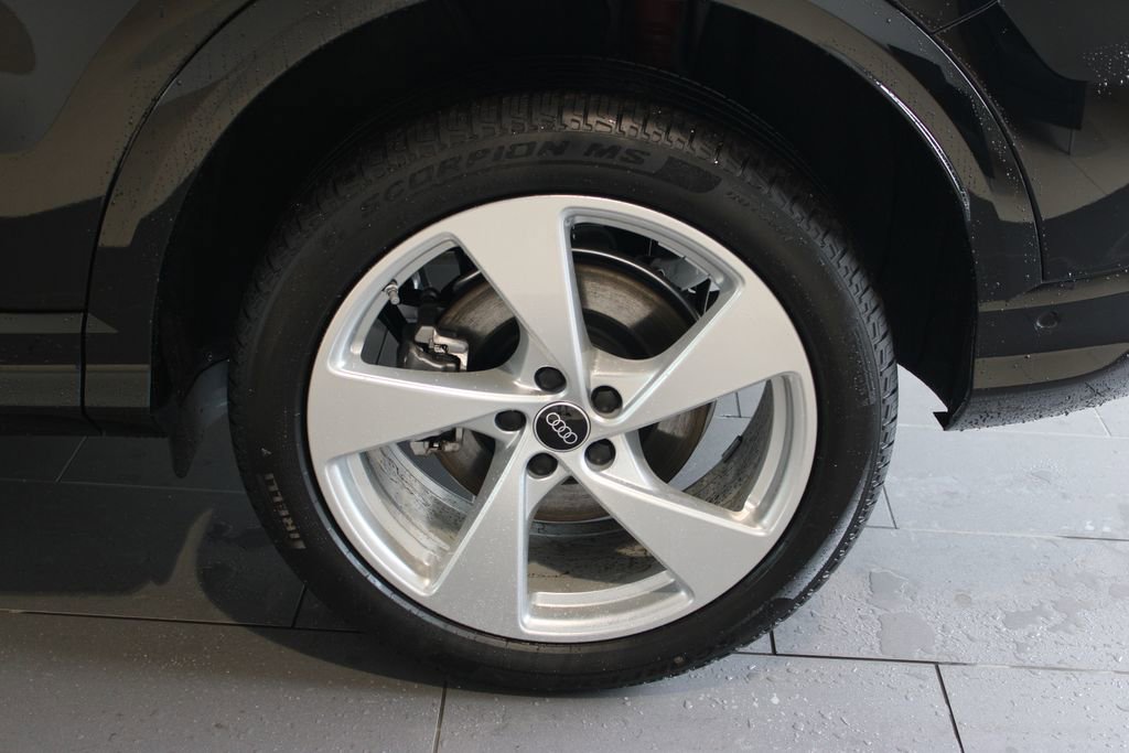 New 2025 Audi Q5 Premium Plus image 35