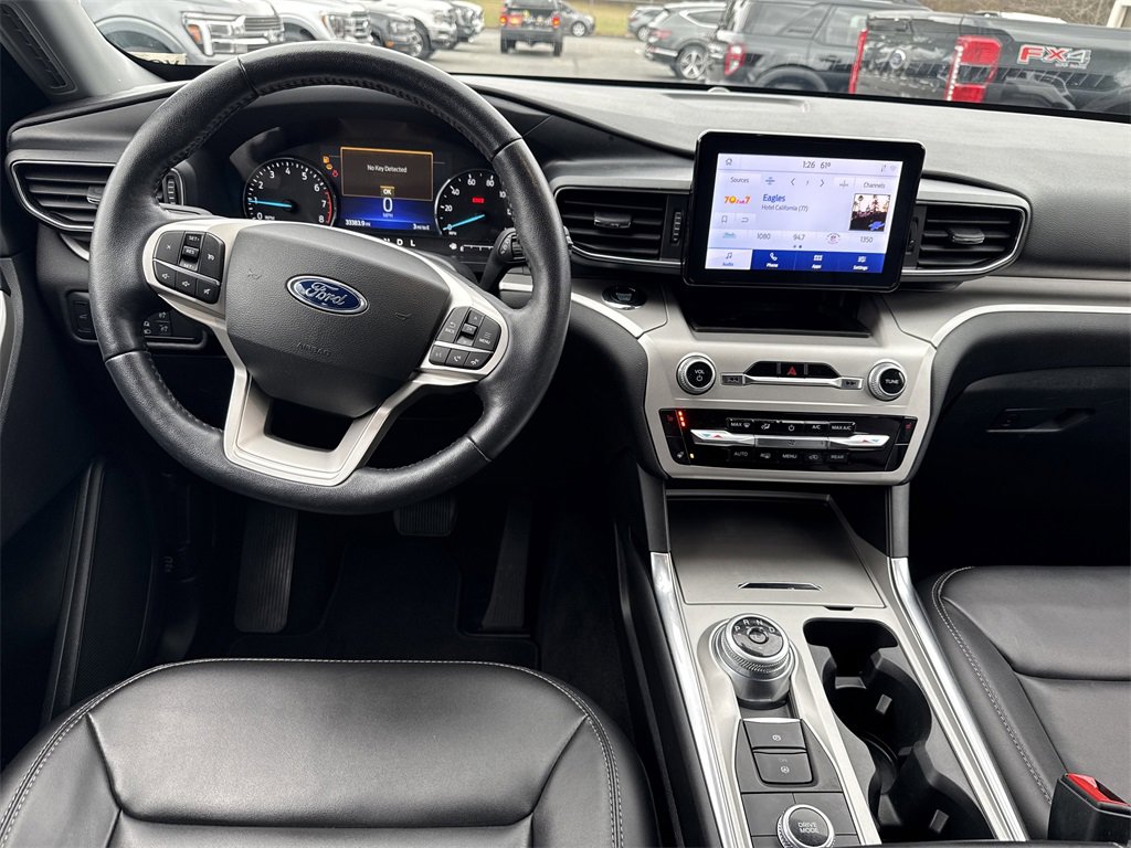 Used 2022 Ford Explorer XLT w/ Equipment Group 202A image 23
