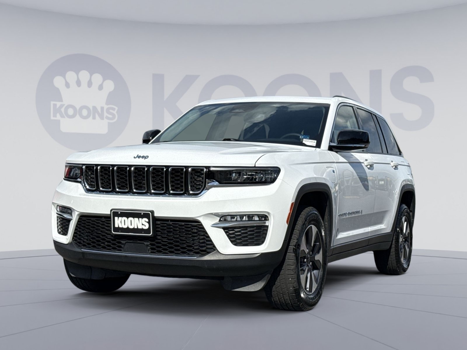 Used 2024 Jeep Grand Cherokee Limited 4xe AWD/4WD image 1