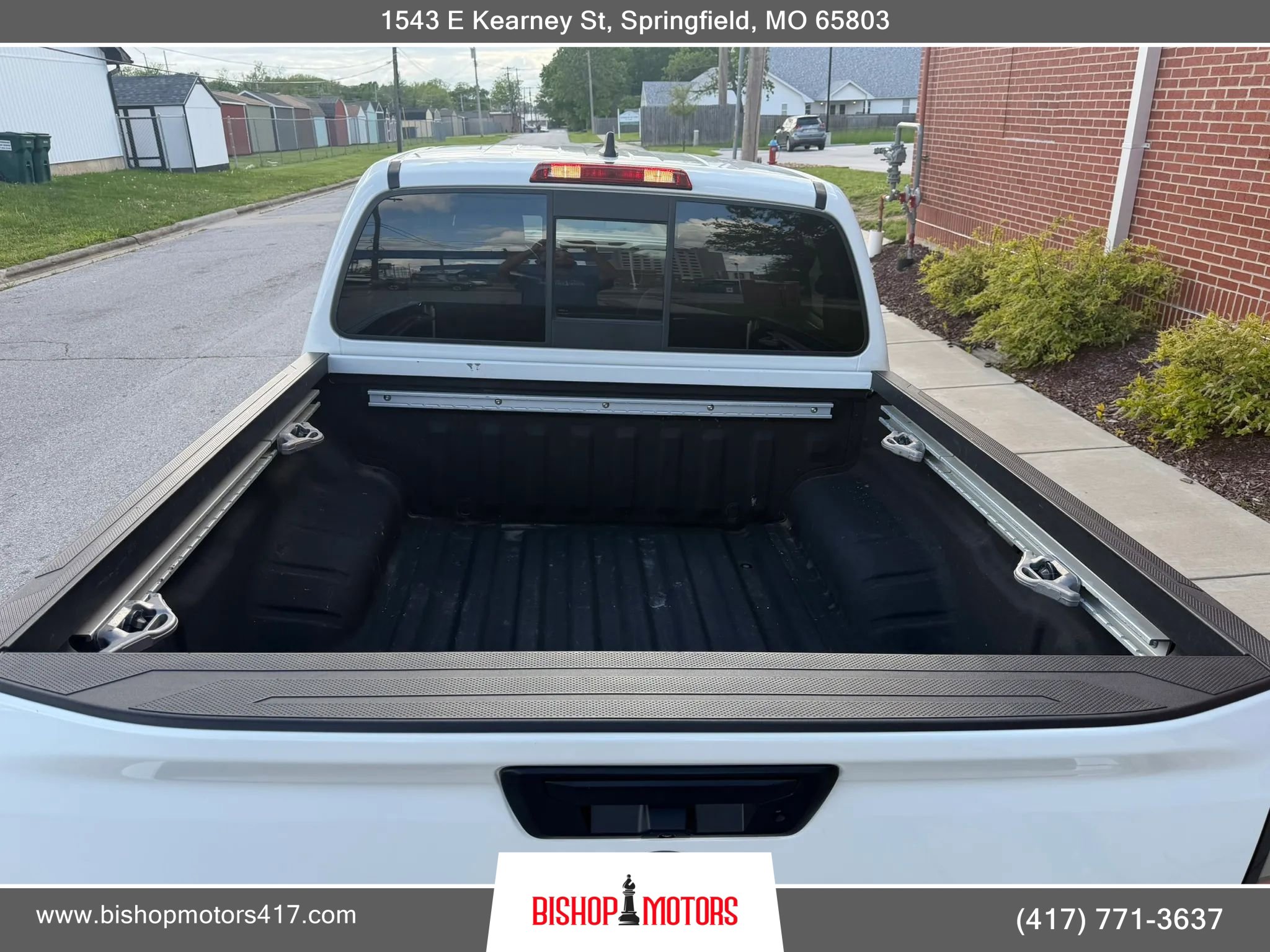 Used 2022 Nissan Frontier SV image 4