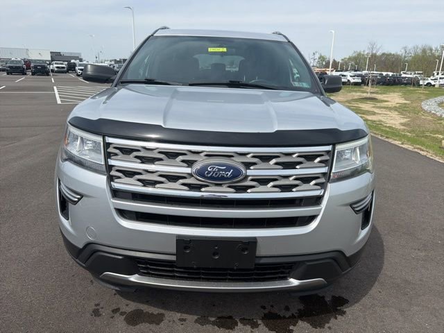 Certified 2018 Ford Explorer XLT AWD/4WD image 3