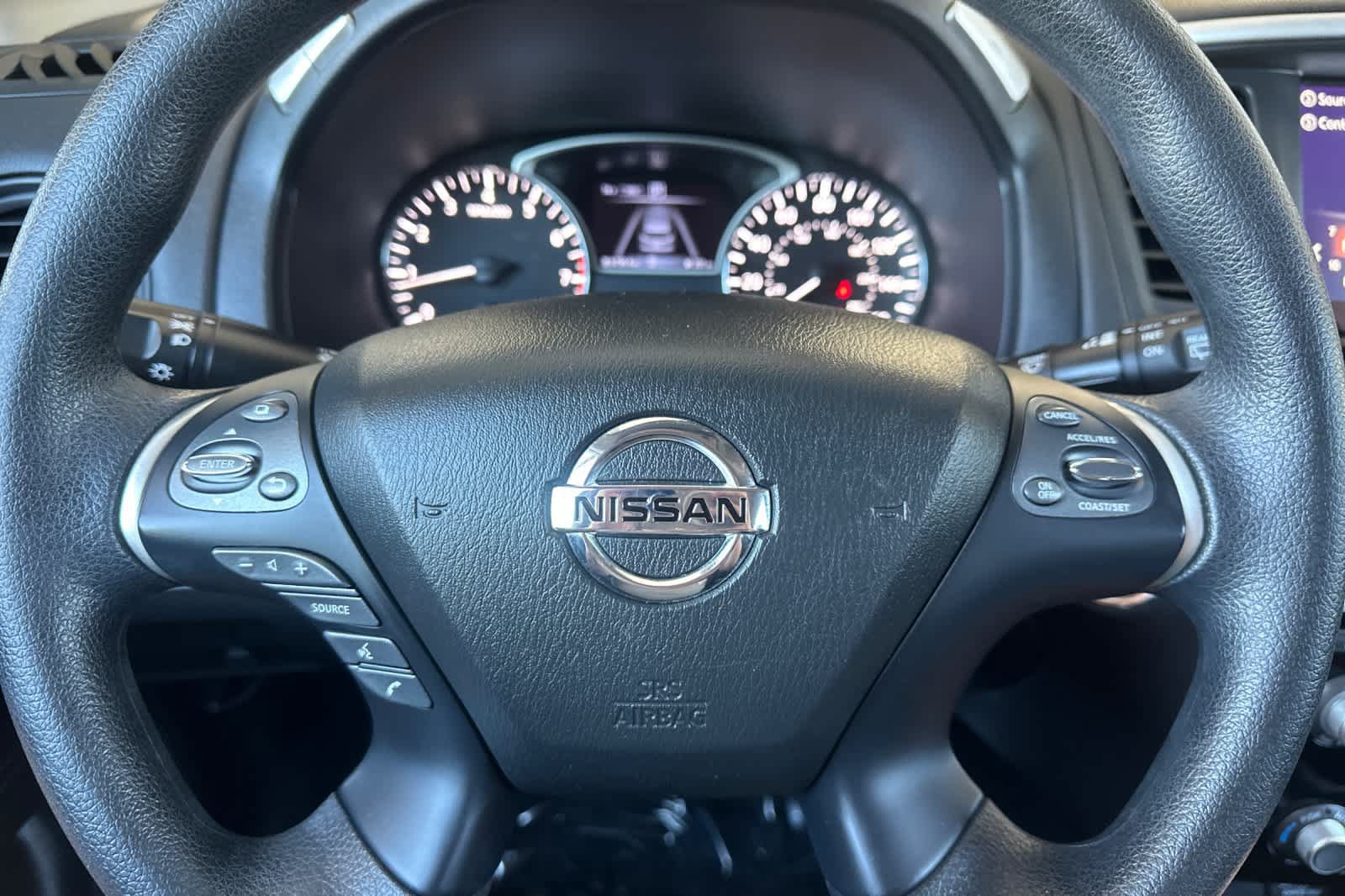 Used 2020 Nissan Pathfinder S AWD/4WD image 24