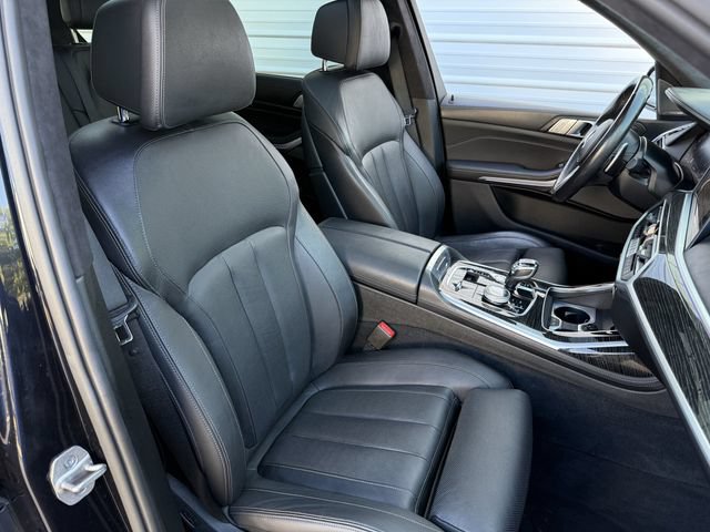 Used 2021 BMW X7 M50i w/ Executive Package AWD/4WD image 28