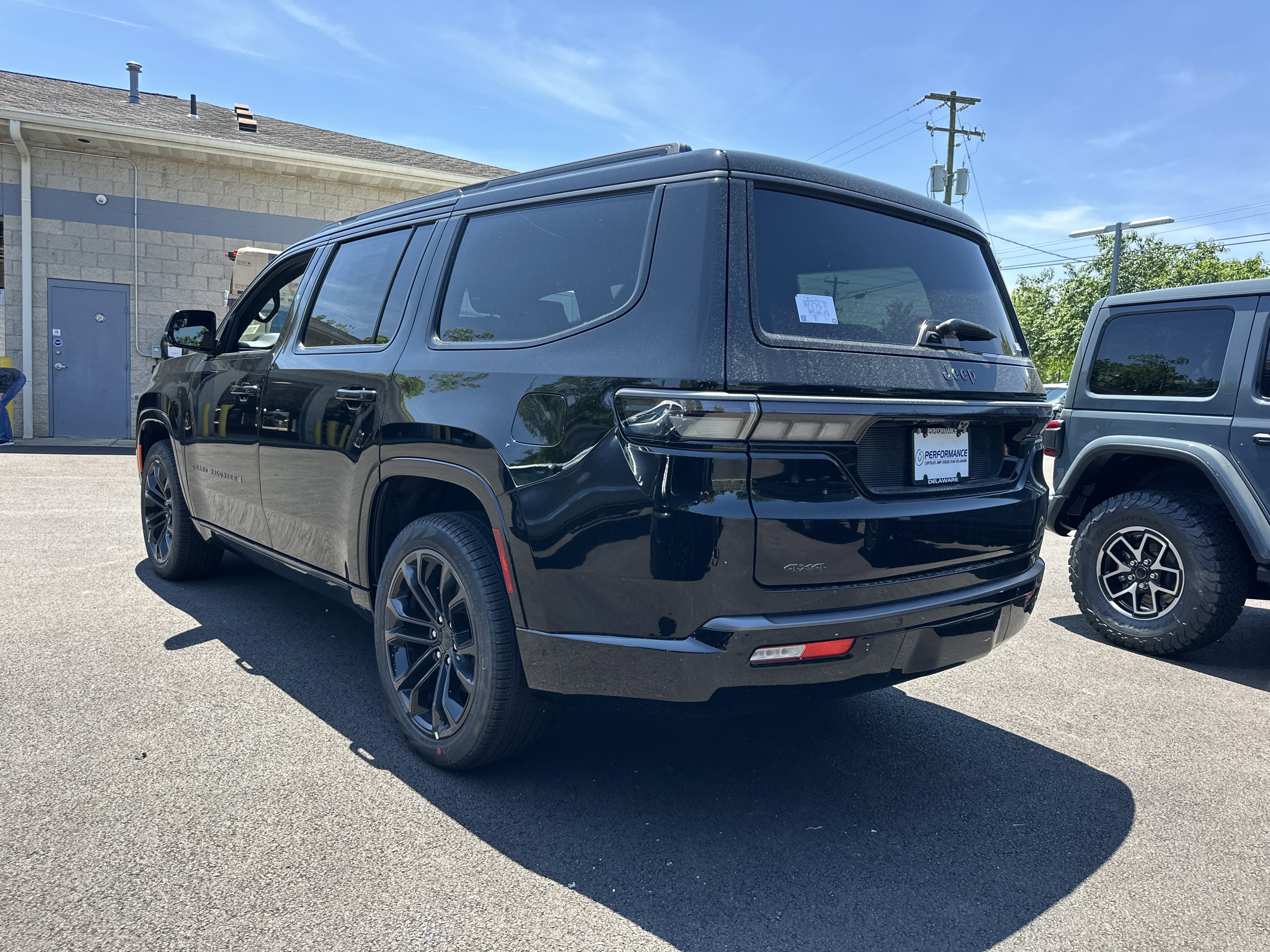 New 2026 Jeep Grand Wagoneer Summit AWD/4WD image 23