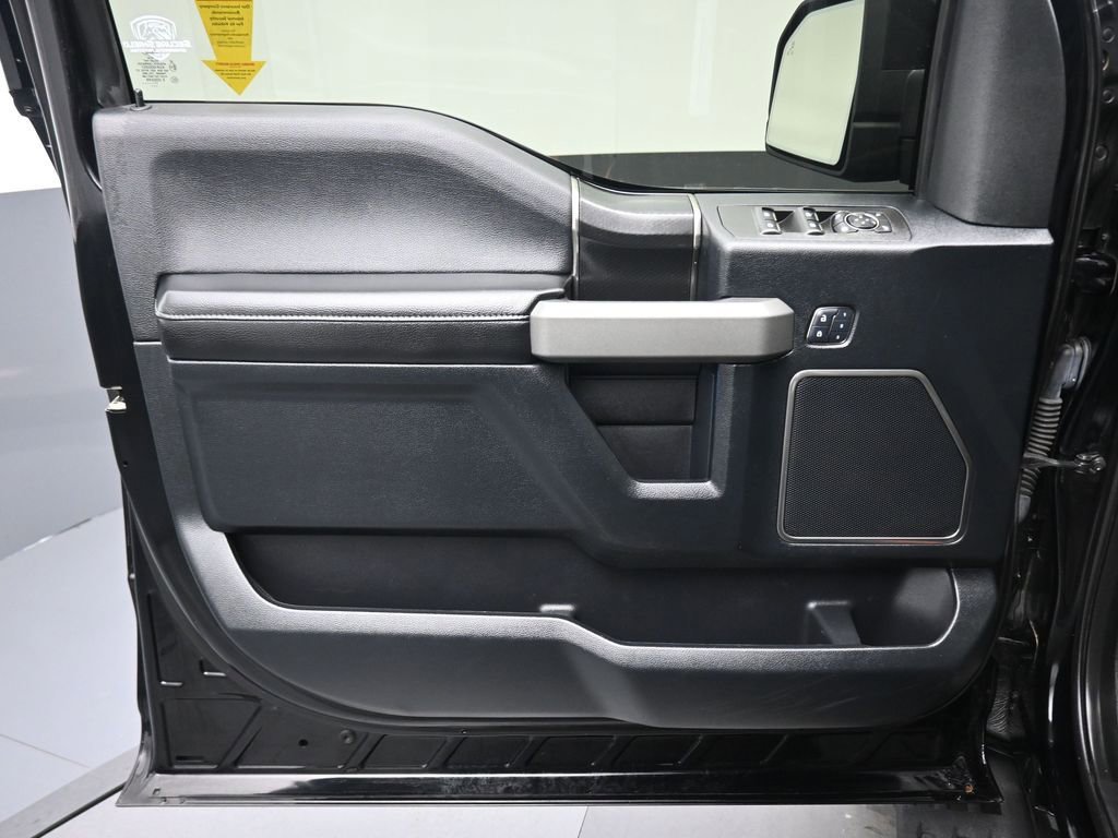 Used 2018 Ford F150 Raptor w/ Equipment Group 802A Luxury image 9