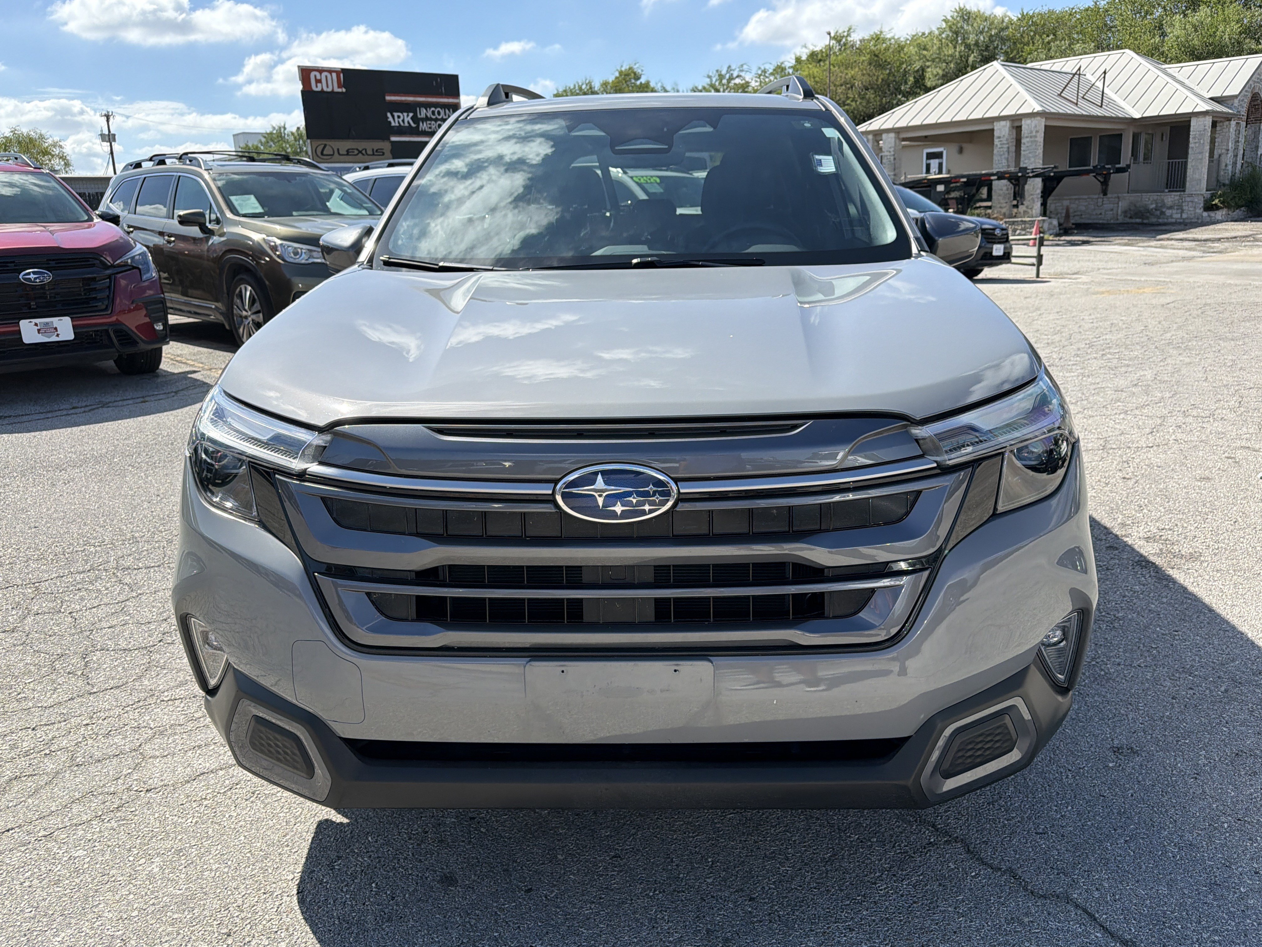 Used 2025 Subaru Forester Limited w/ Popular Package #2 AWD/4WD image 8
