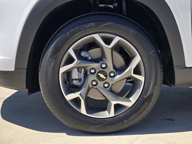 New 2026 Chevrolet Trax LT w/ Driver Confidence Package FWD image 8