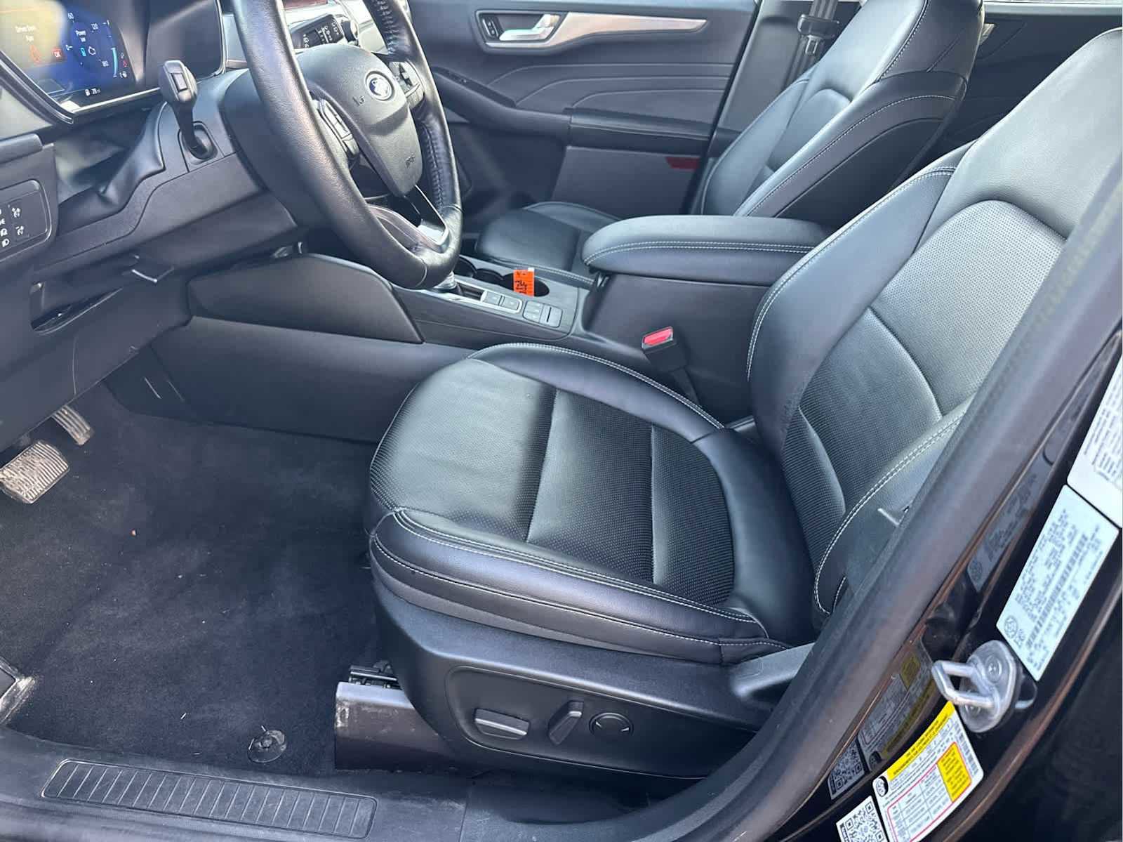 Used 2021 Ford Escape Titanium image 17