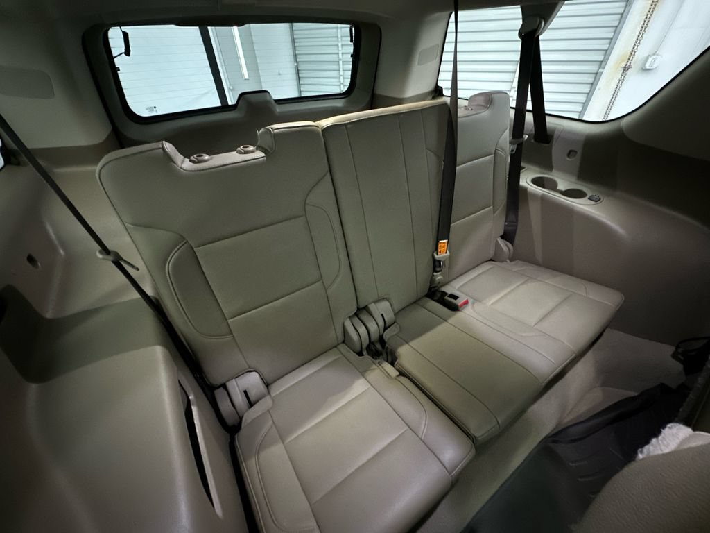 Used 2019 Chevrolet Suburban Premier RWD image 19