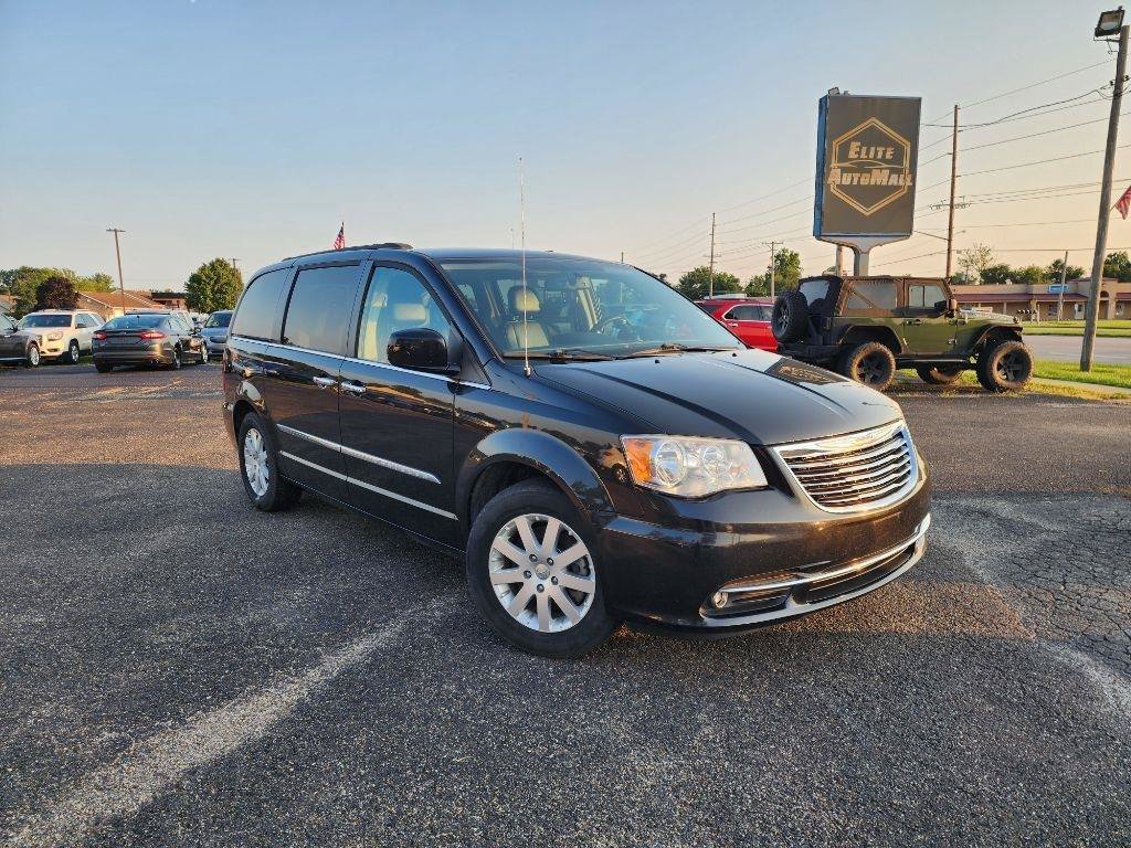 Used 2014 Chrysler Town & Country Touring w/ Driver Convenience Group