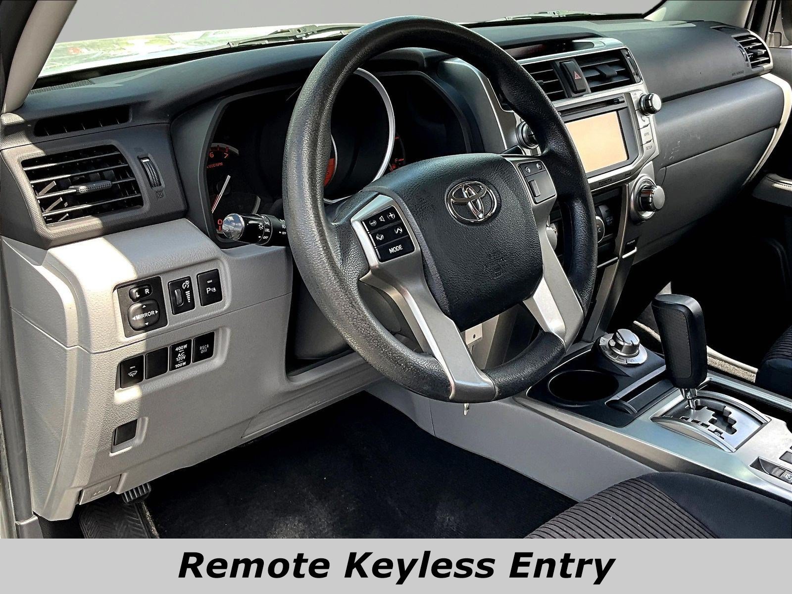 Used 2013 Toyota 4Runner SR5 AWD/4WD image 17