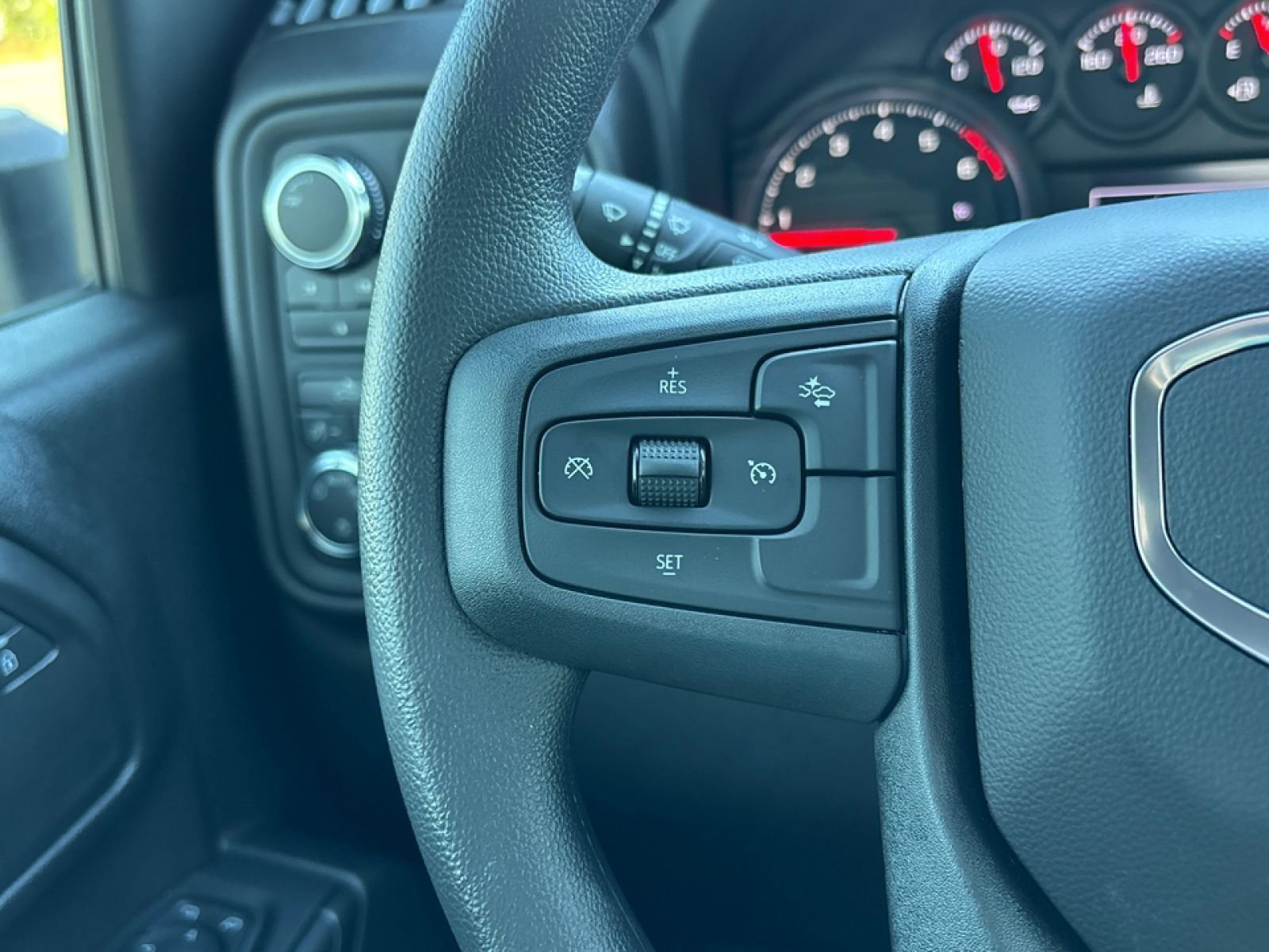 New 2026 GMC Sierra 2500 Pro w/ Convenience Package image 13