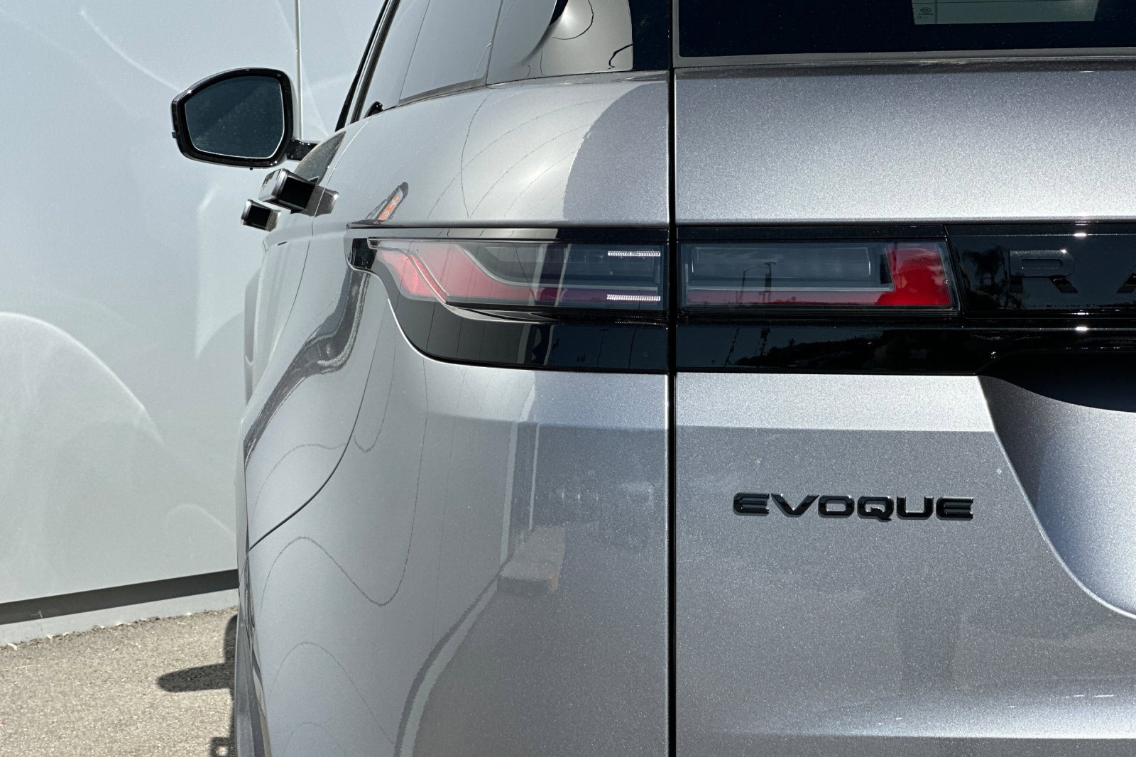 New 2026 Land Rover Range Rover Evoque S image 31