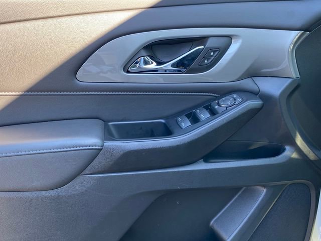 Certified 2023 Chevrolet Traverse LT image 17