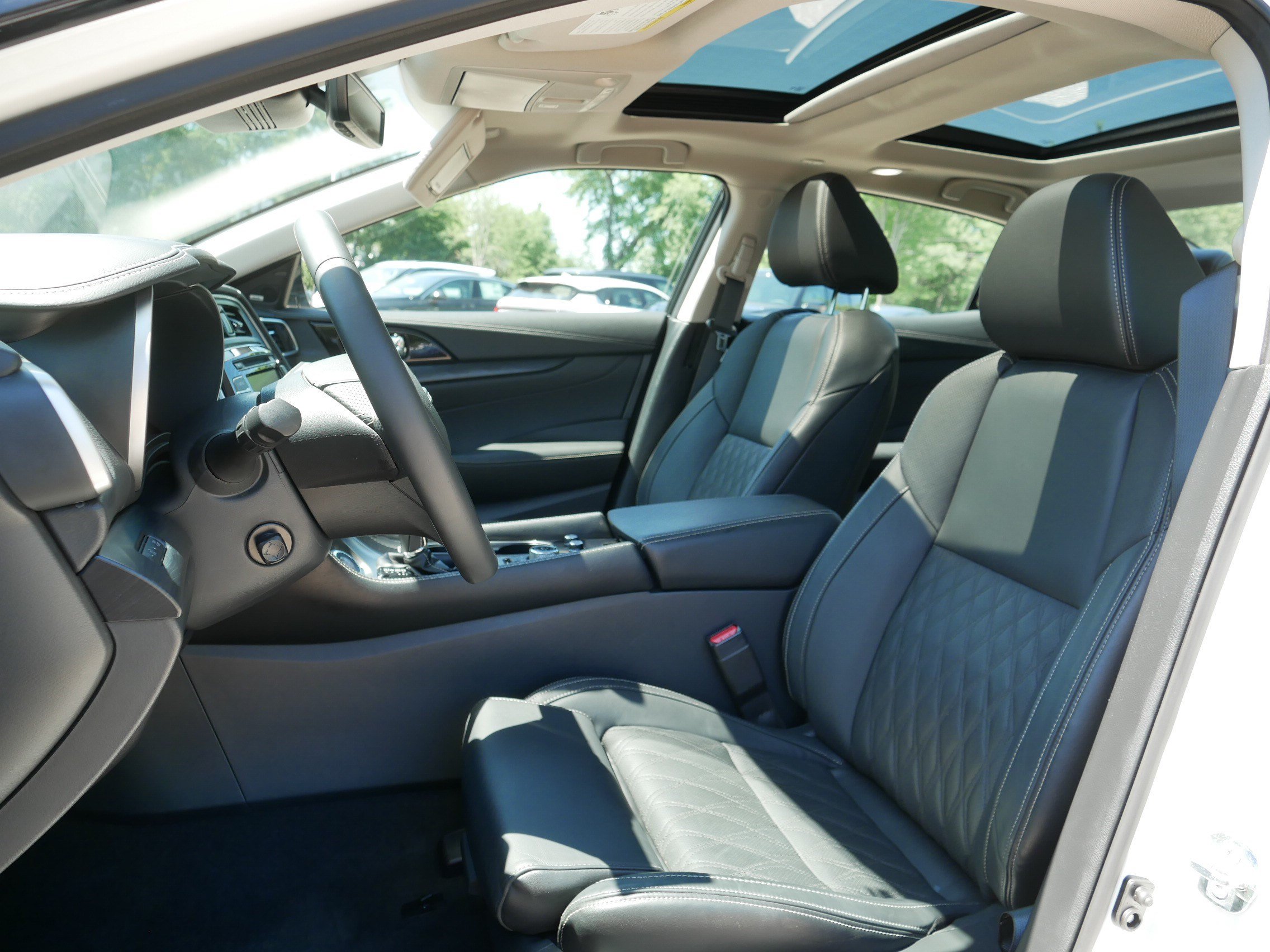 Certified 2023 Nissan Maxima Platinum w/ Sport Mat Group FWD image 33