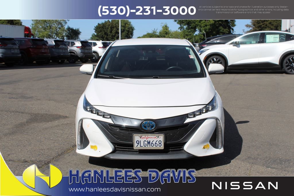 Used 2021 Toyota Prius Prime LE FWD image 4