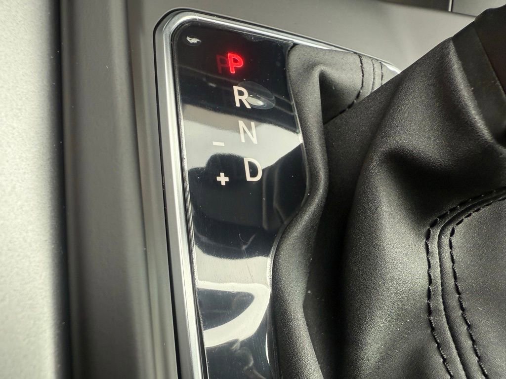 New 2025 Dodge Hornet R/T w/ R/T Blacktop Package image 16