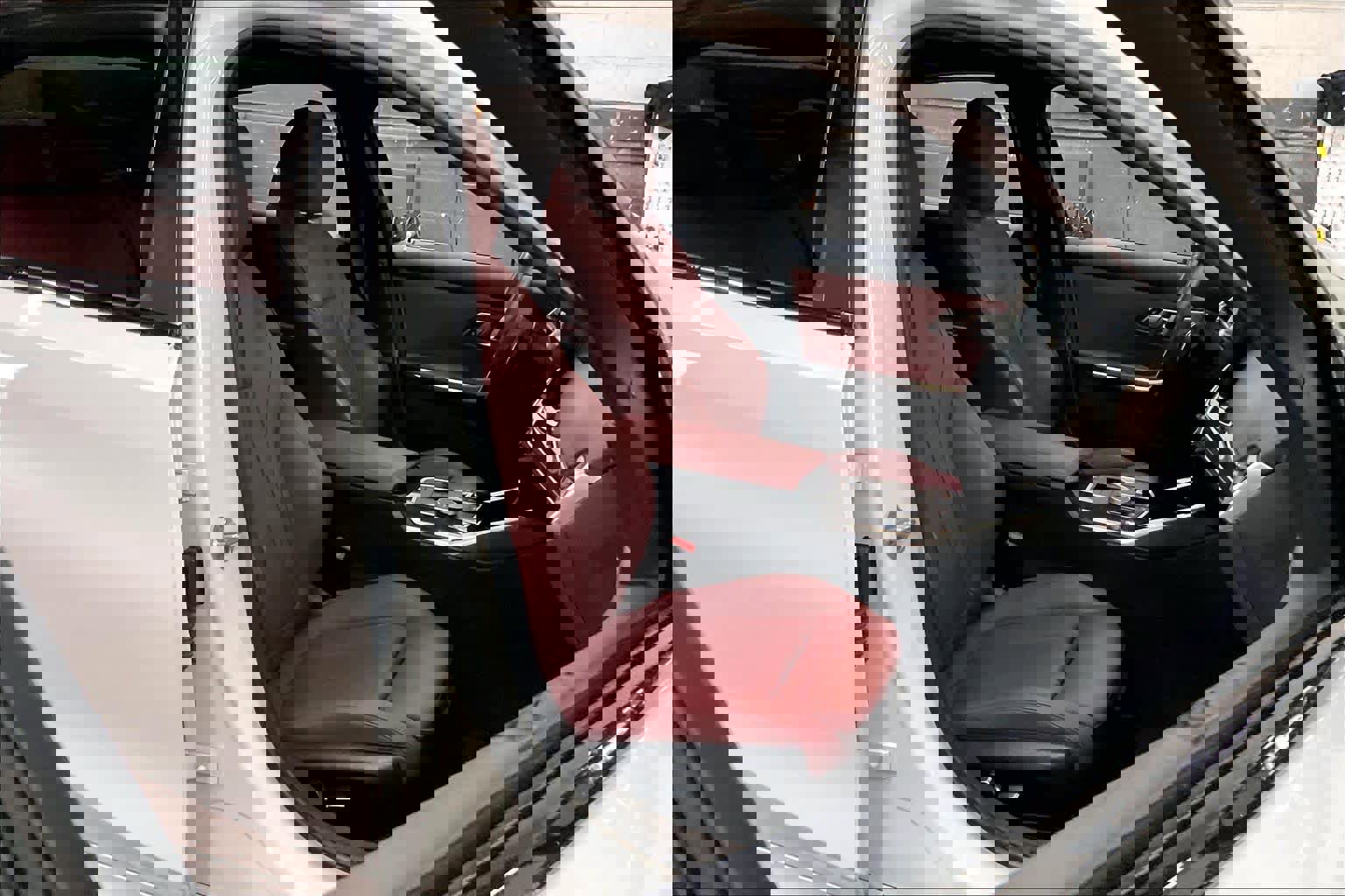 Used 2023 BMW 330i Sedan w/ Premium Package image 10