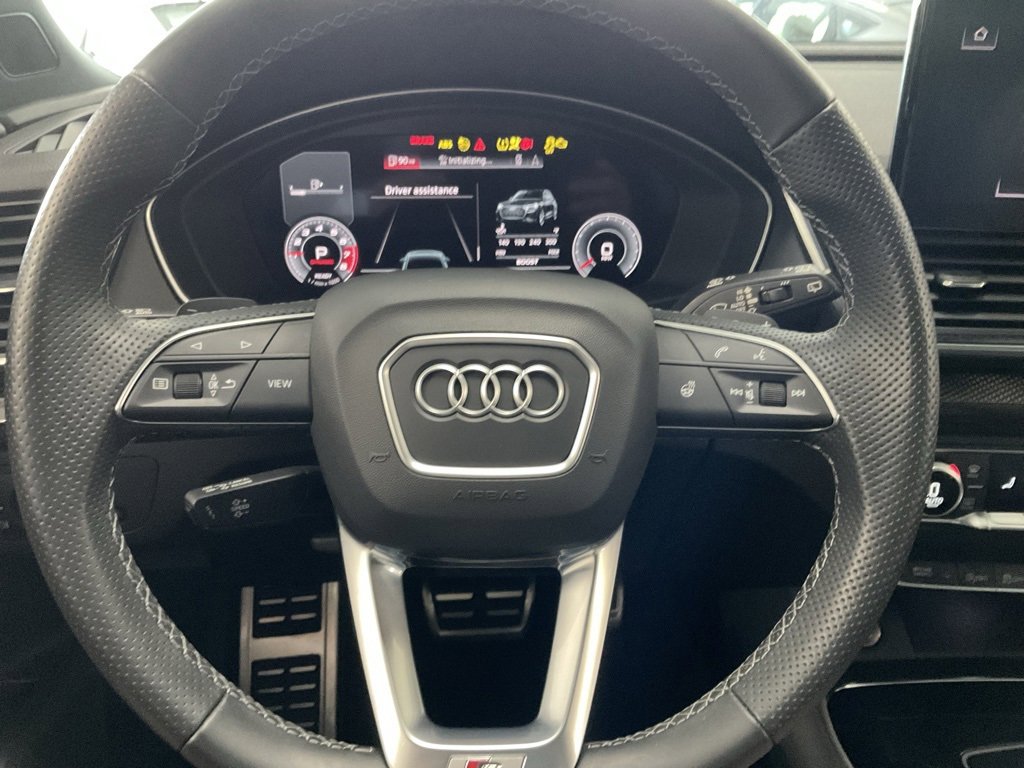 Used 2022 Audi SQ5 Premium Plus w/ Premium Plus Package image 11
