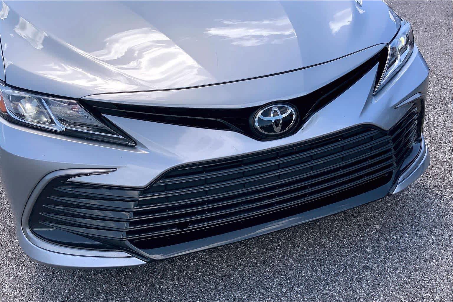 Used 2024 Toyota Camry LE FWD image 29