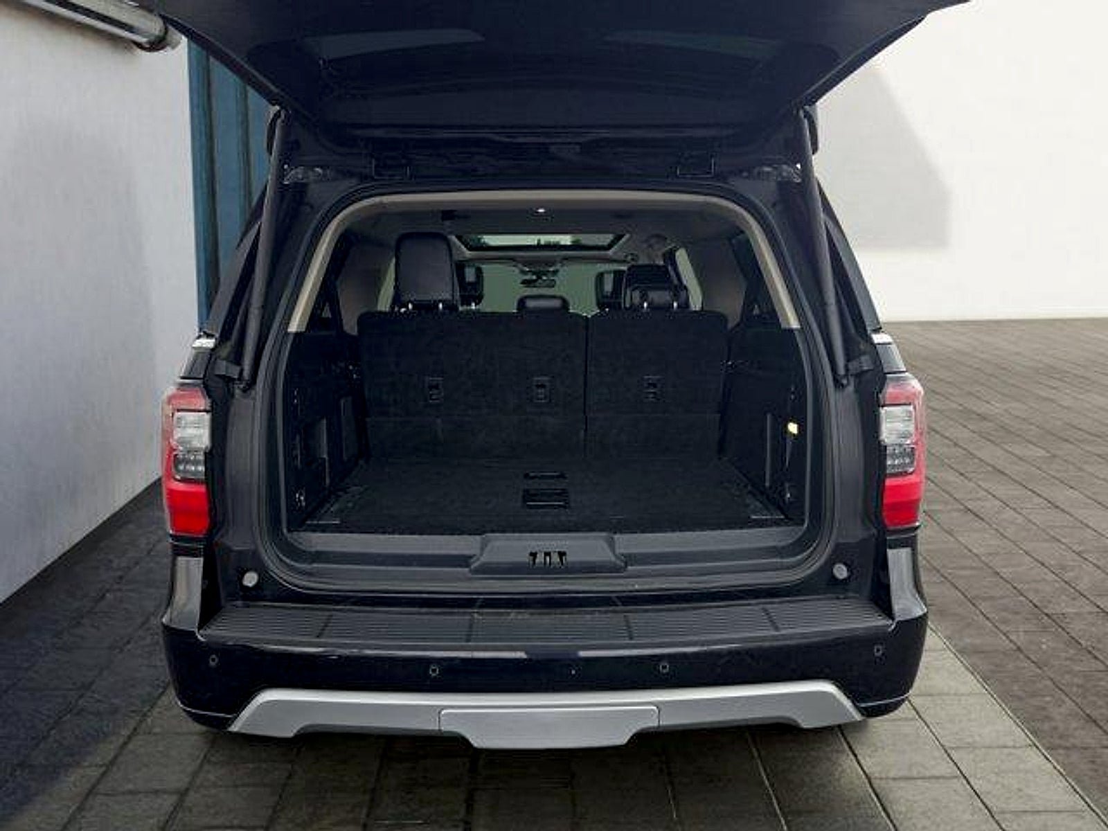 Used 2021 Ford Expedition Max Platinum AWD/4WD image 26