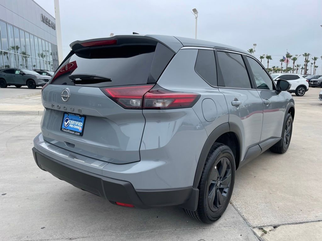 Certified 2026 Nissan Rogue SV FWD image 3