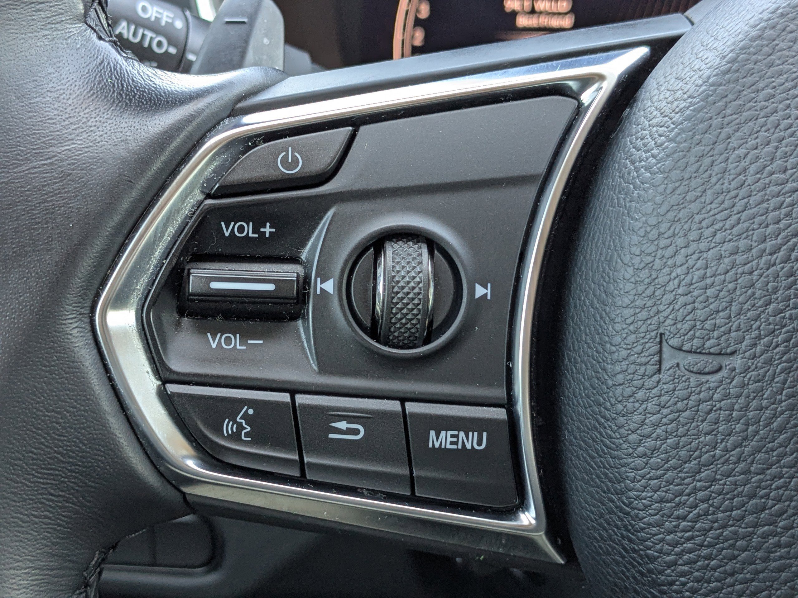 Used 2025 Acura MDX SH-AWD image 28