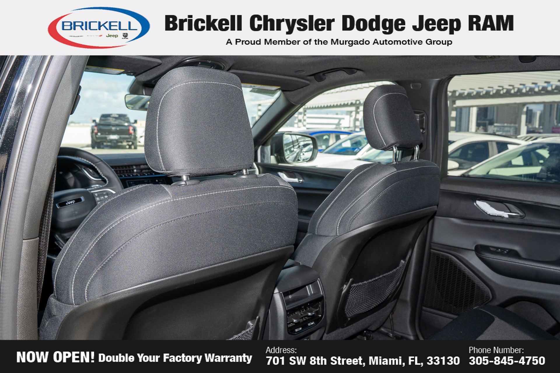 New 2025 Jeep Grand Cherokee Laredo X w/ Luxury Tech Group I image 18