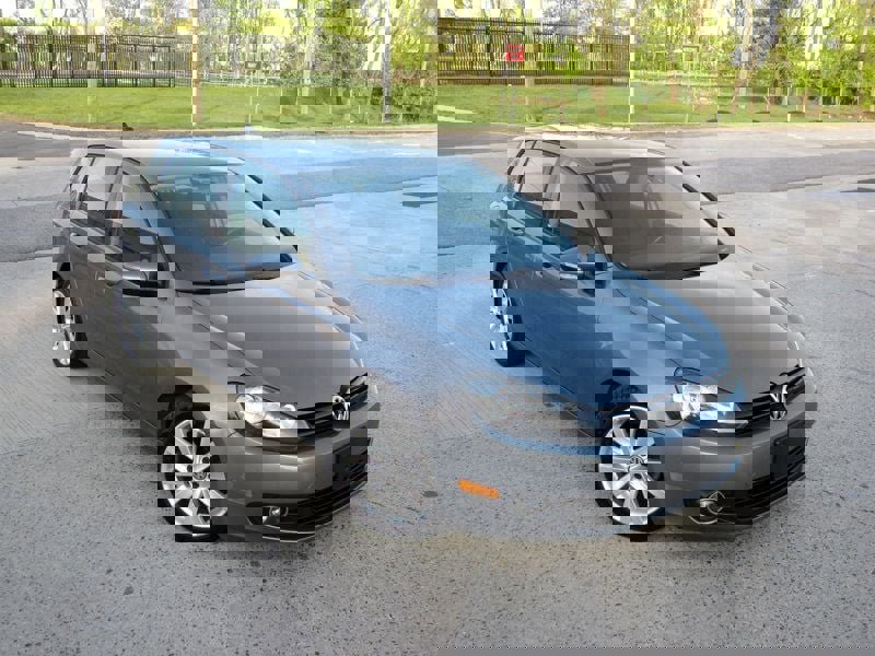 Used 2011 Volkswagen Golf TDI image 2
