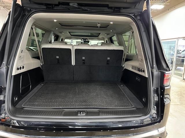 Used 2024 Jeep Wagoneer L 4WD w/ Premium Group I image 22