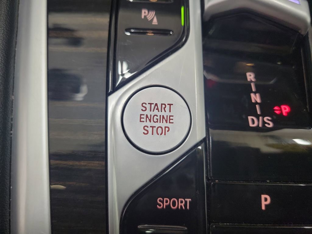 Used 2025 BMW X6 xDrive40i image 33