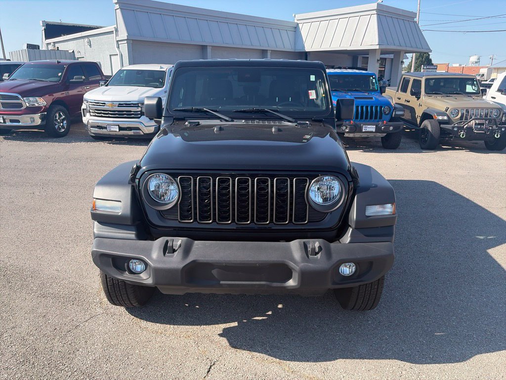 Used 2024 Jeep Wrangler Unlimited Sport AWD/4WD image 10