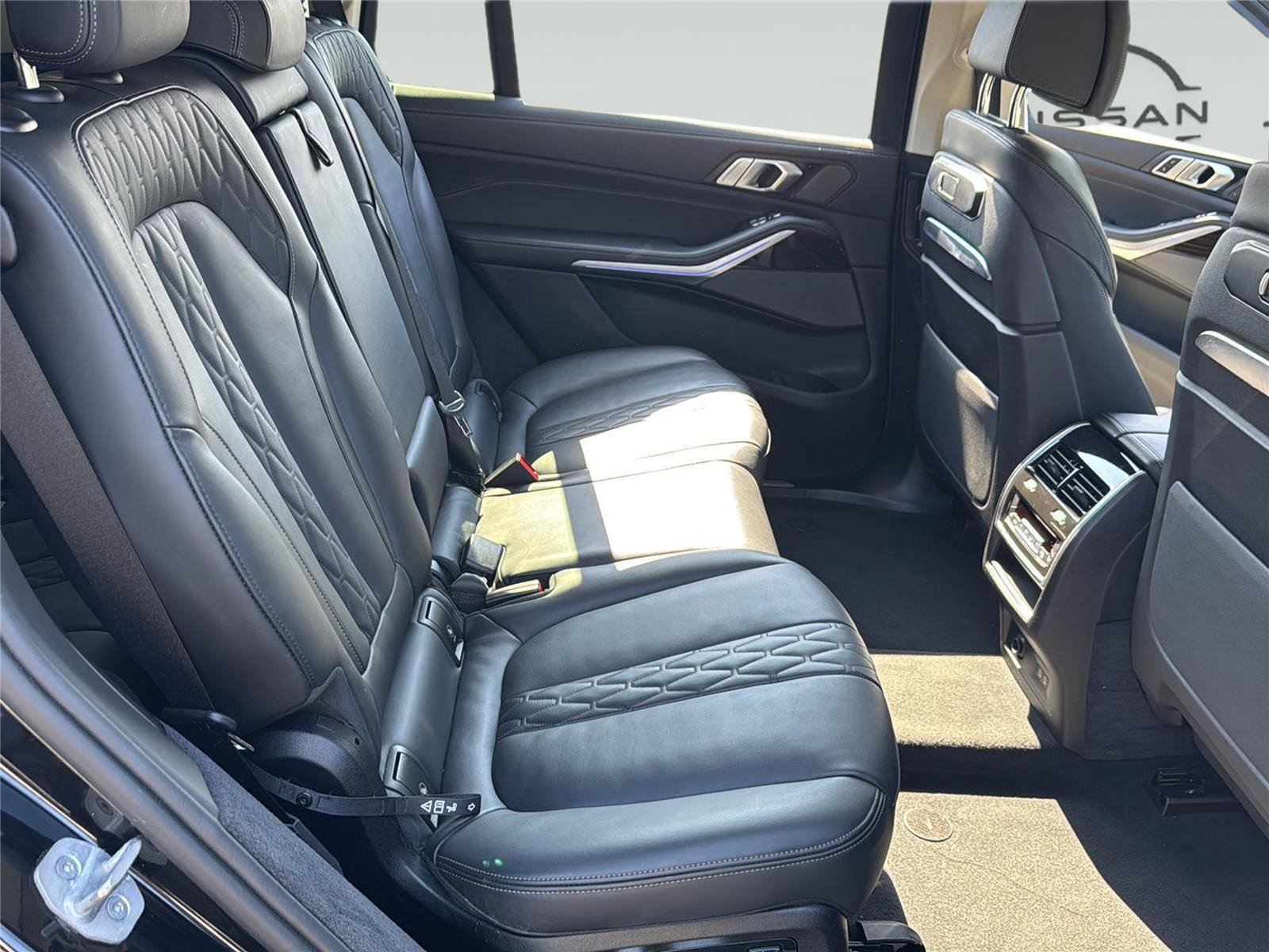 Used 2025 BMW X7 xDrive40i AWD/4WD image 31