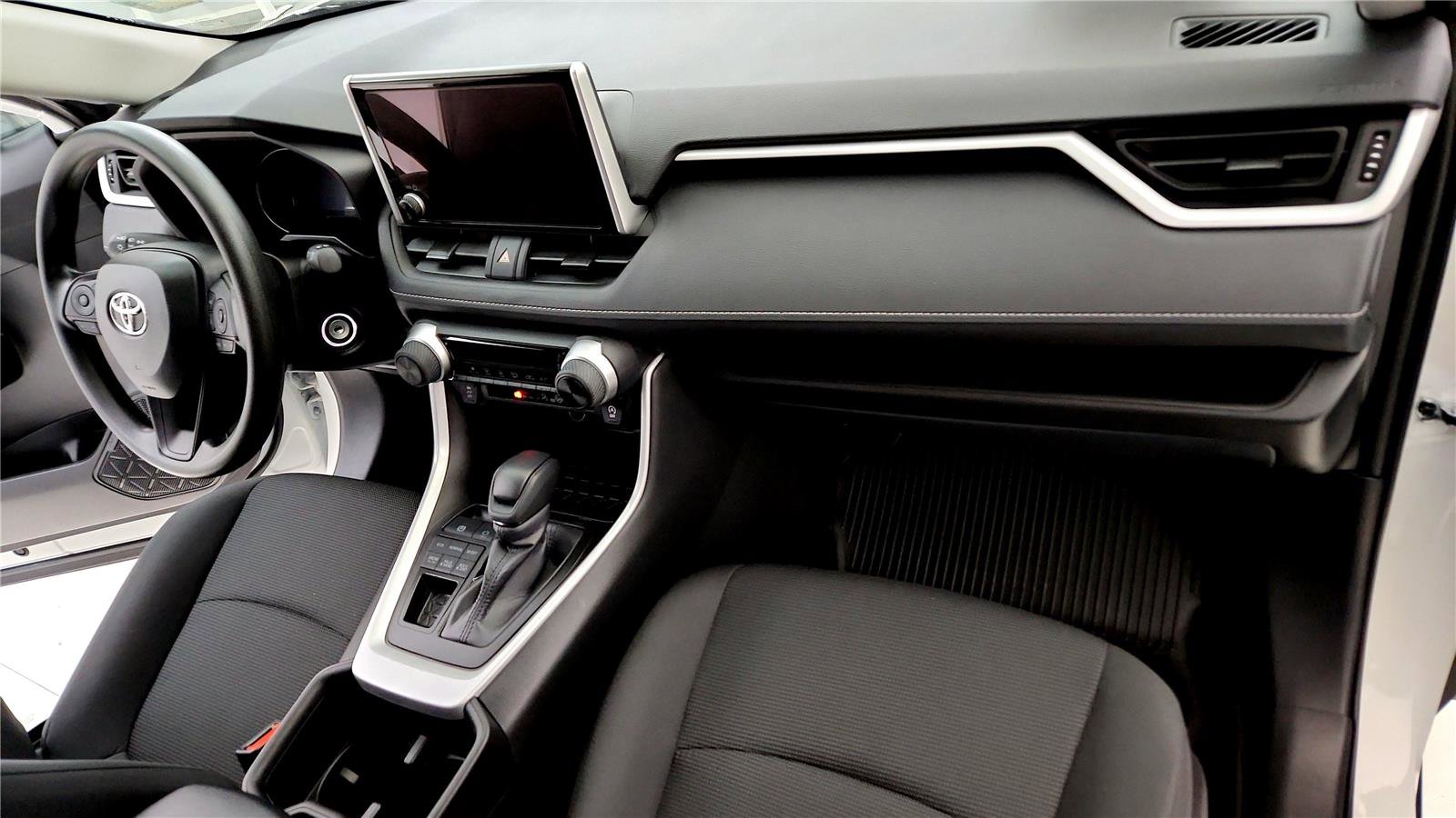 Certified 2025 Toyota RAV4 LE image 16