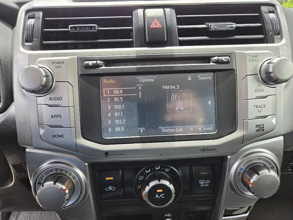 Used 2015 Toyota 4Runner SR5 RWD image 33