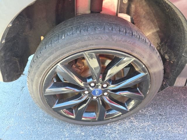 Used 2018 Ford Escape SE FWD image 11