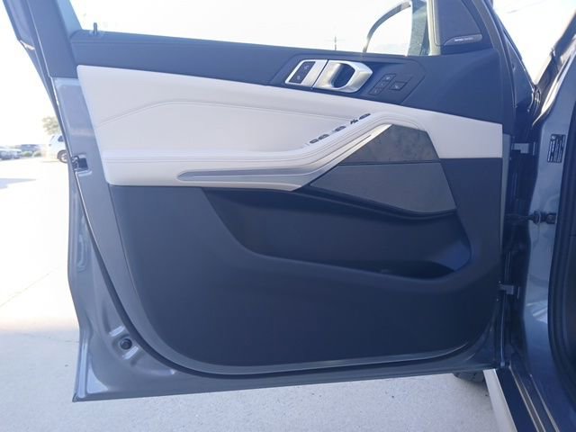 New 2026 BMW X5 sDrive40i image 20