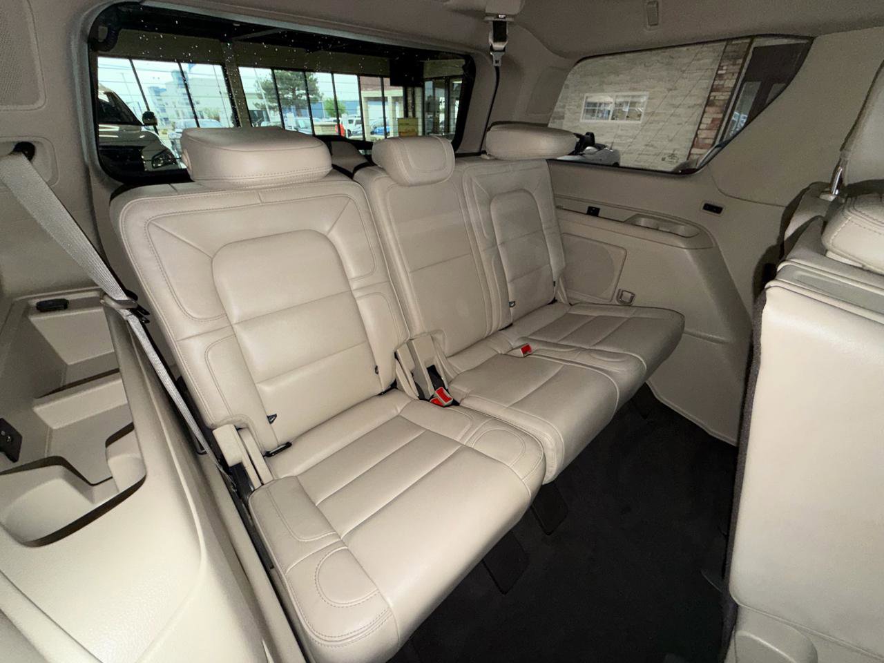 Used 2018 Lincoln Navigator Reserve w/ Technology Package AWD/4WD image 23