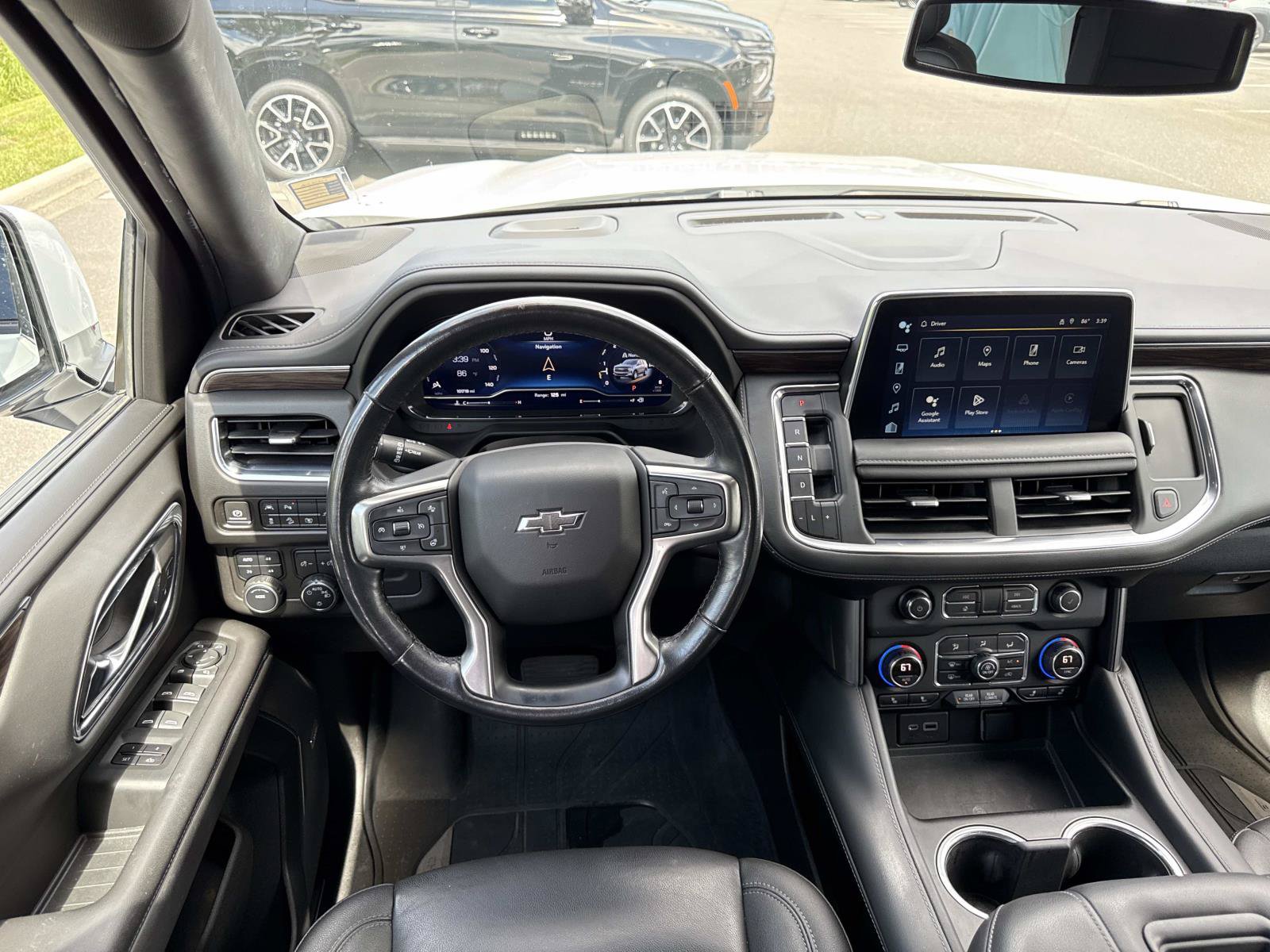 Used 2022 Chevrolet Tahoe Z71 w/ Luxury Package AWD/4WD image 14