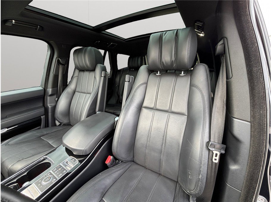 Used 2016 Land Rover Range Rover Supercharged image 17