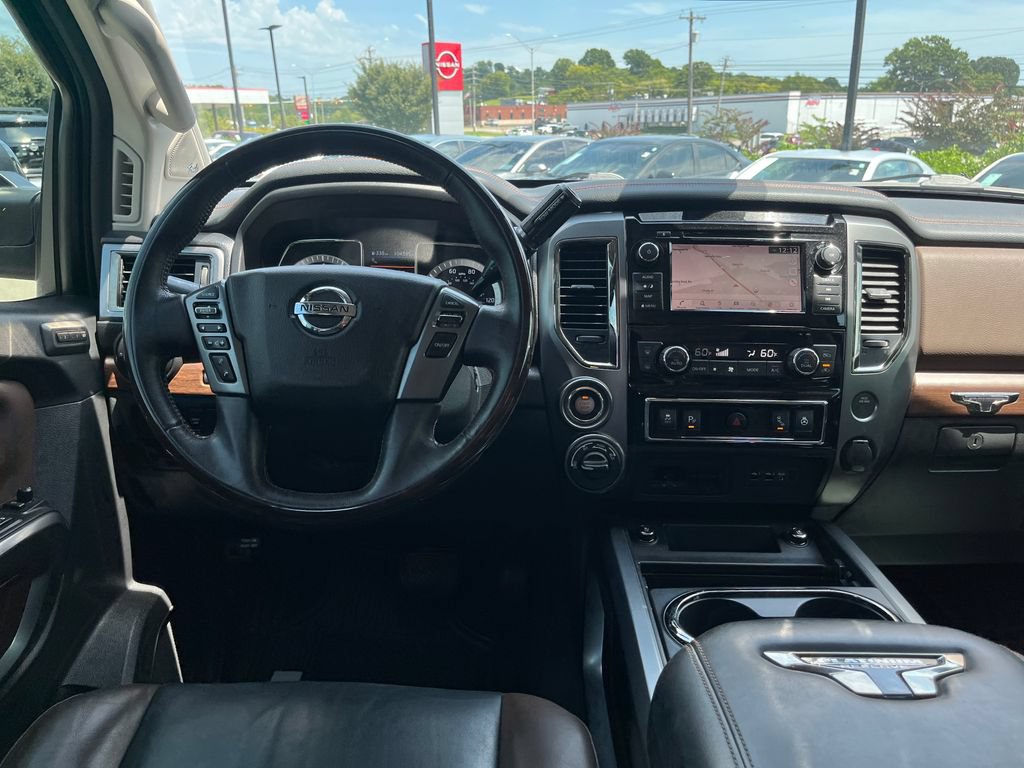 Used 2019 Nissan Titan Platinum Reserve AWD/4WD image 23