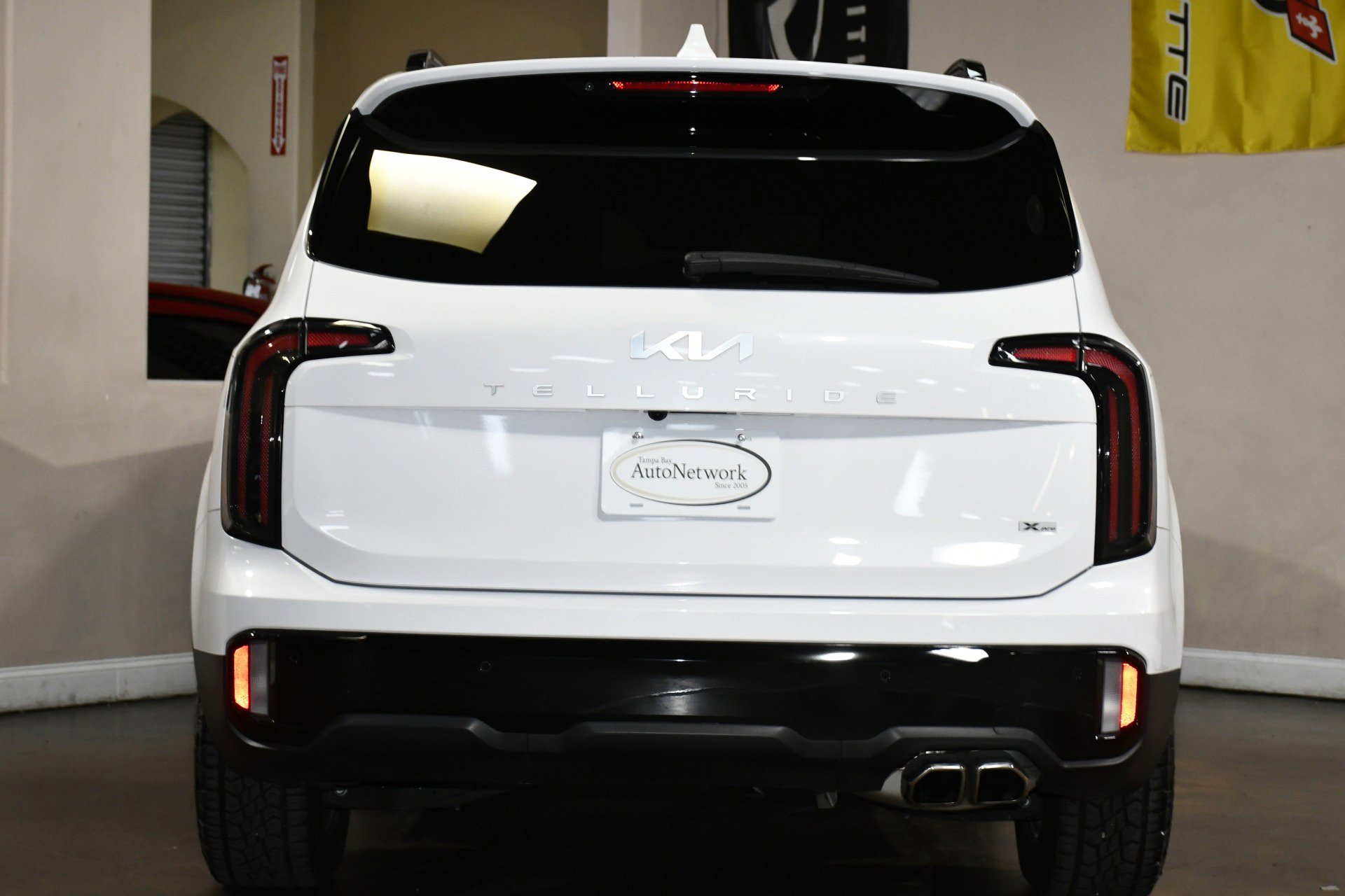 Used 2024 Kia Telluride SX Prestige X-Pro image 2