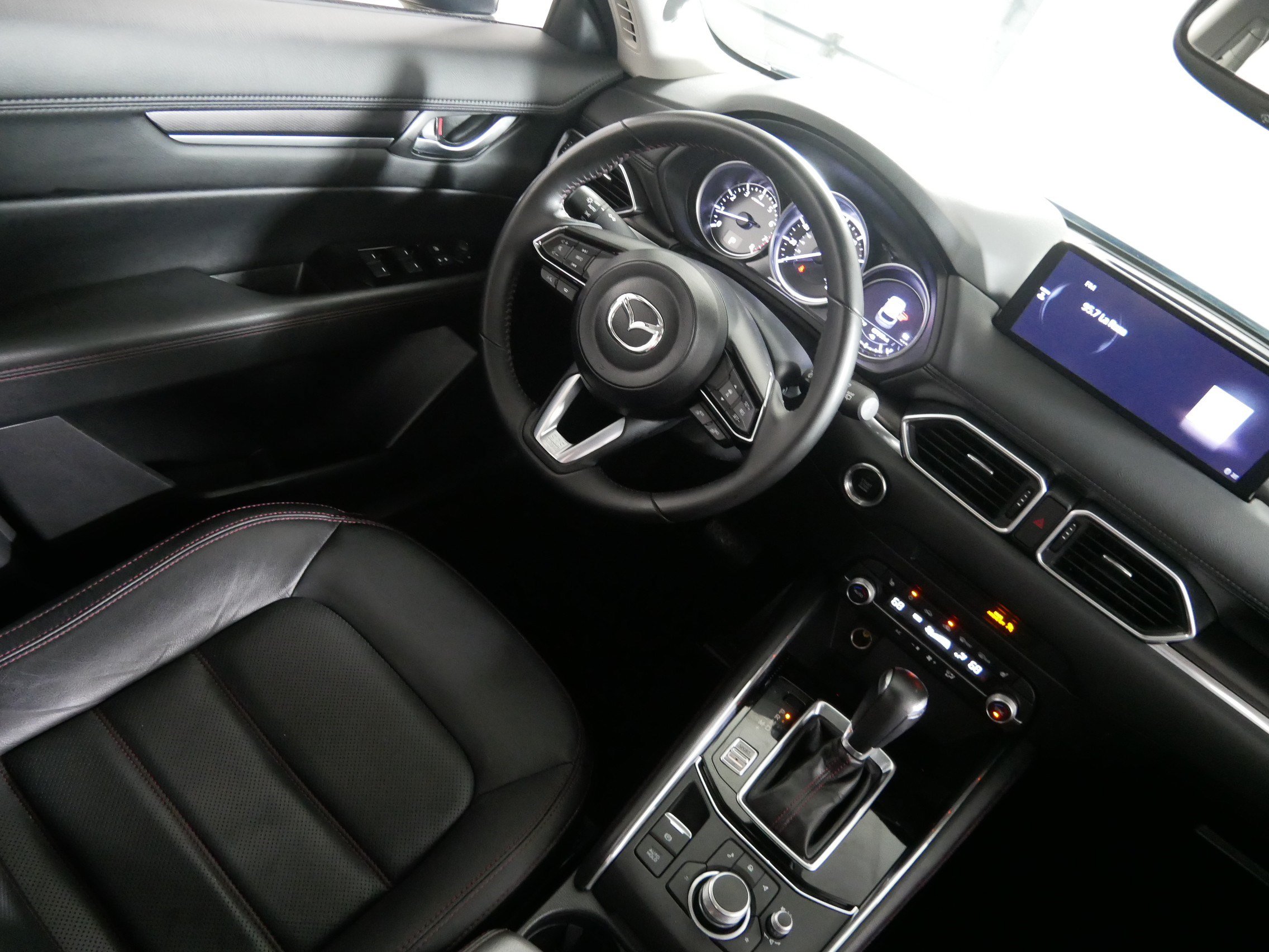 Used 2023 MAZDA CX-5 Carbon Edition AWD/4WD image 9