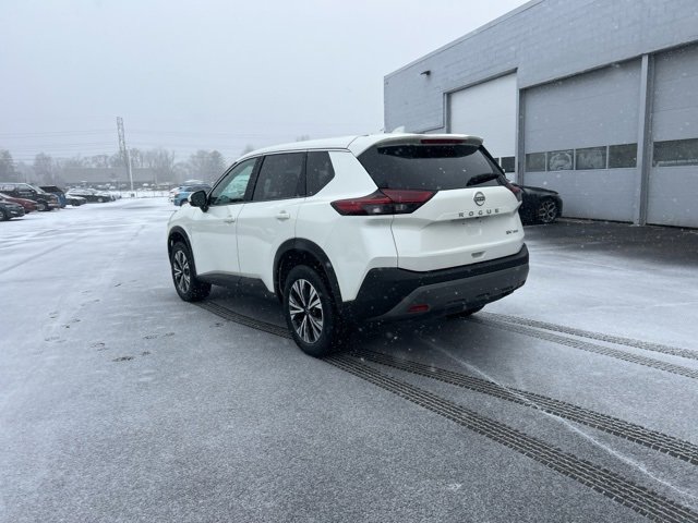 Used 2023 Nissan Rogue SV image 12