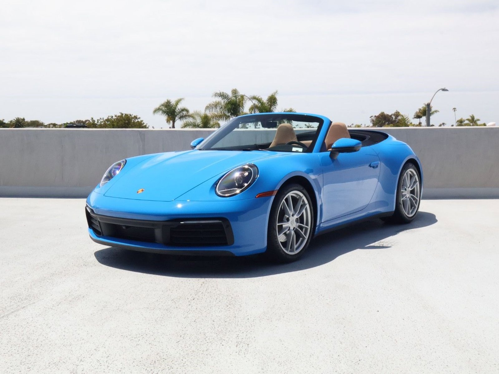 Certified 2023 Porsche 911 Carrera RWD image 6