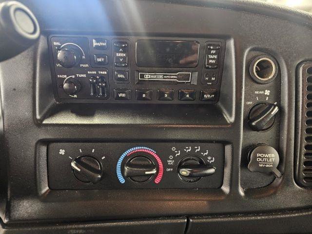 Used 2001 Dodge B2500 Passenger image 11