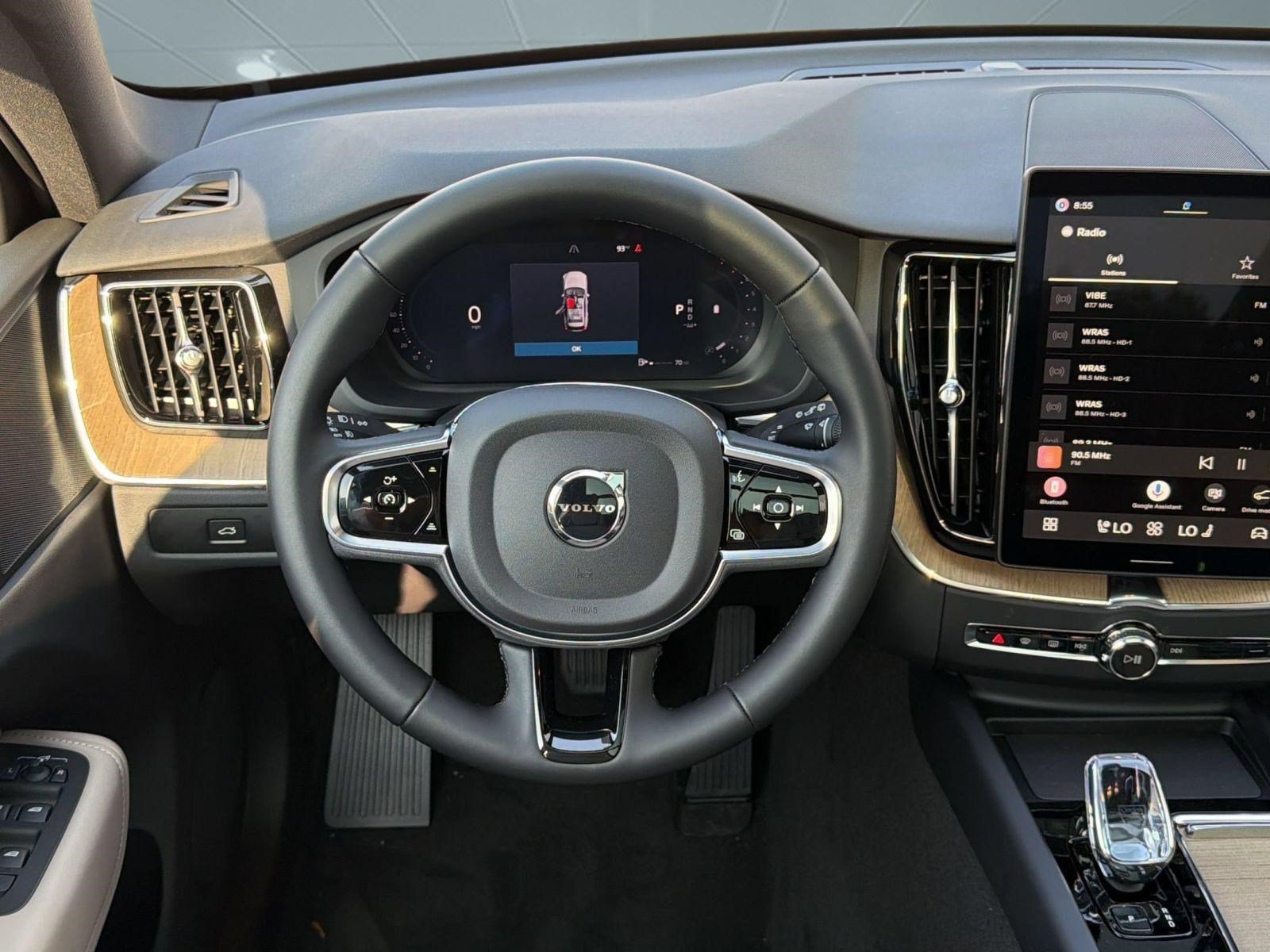 New 2026 Volvo XC60 B5 Plus w/ Protection Package Premier AWD/4WD image 26