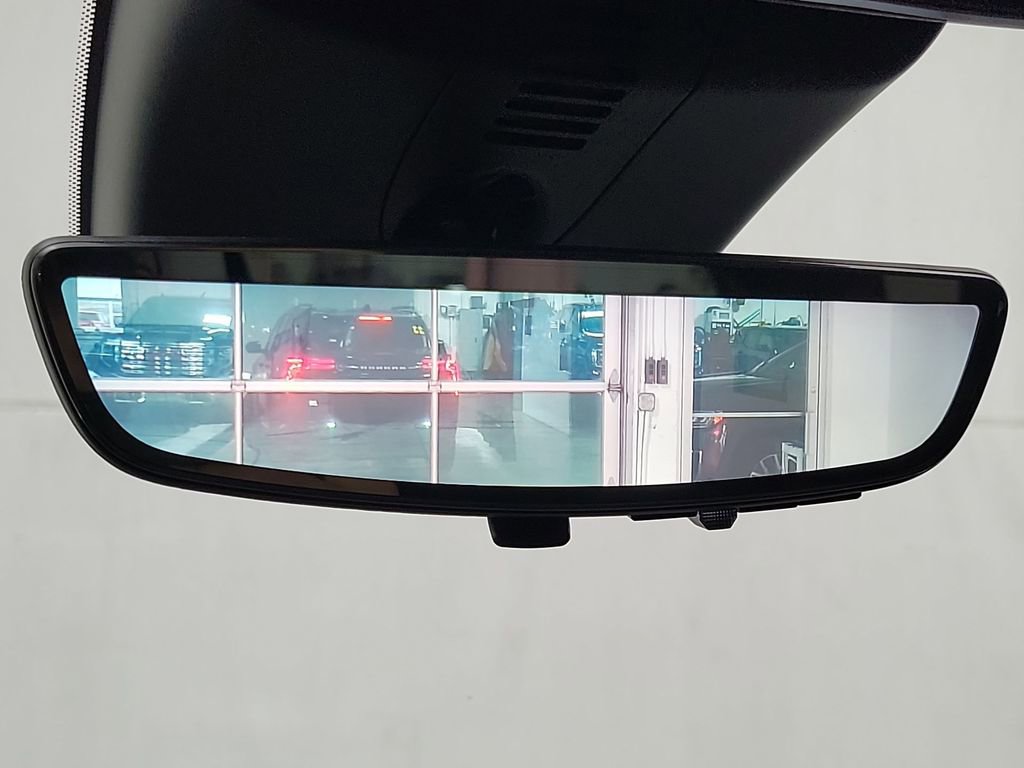 Certified 2024 Chevrolet Traverse RS image 17